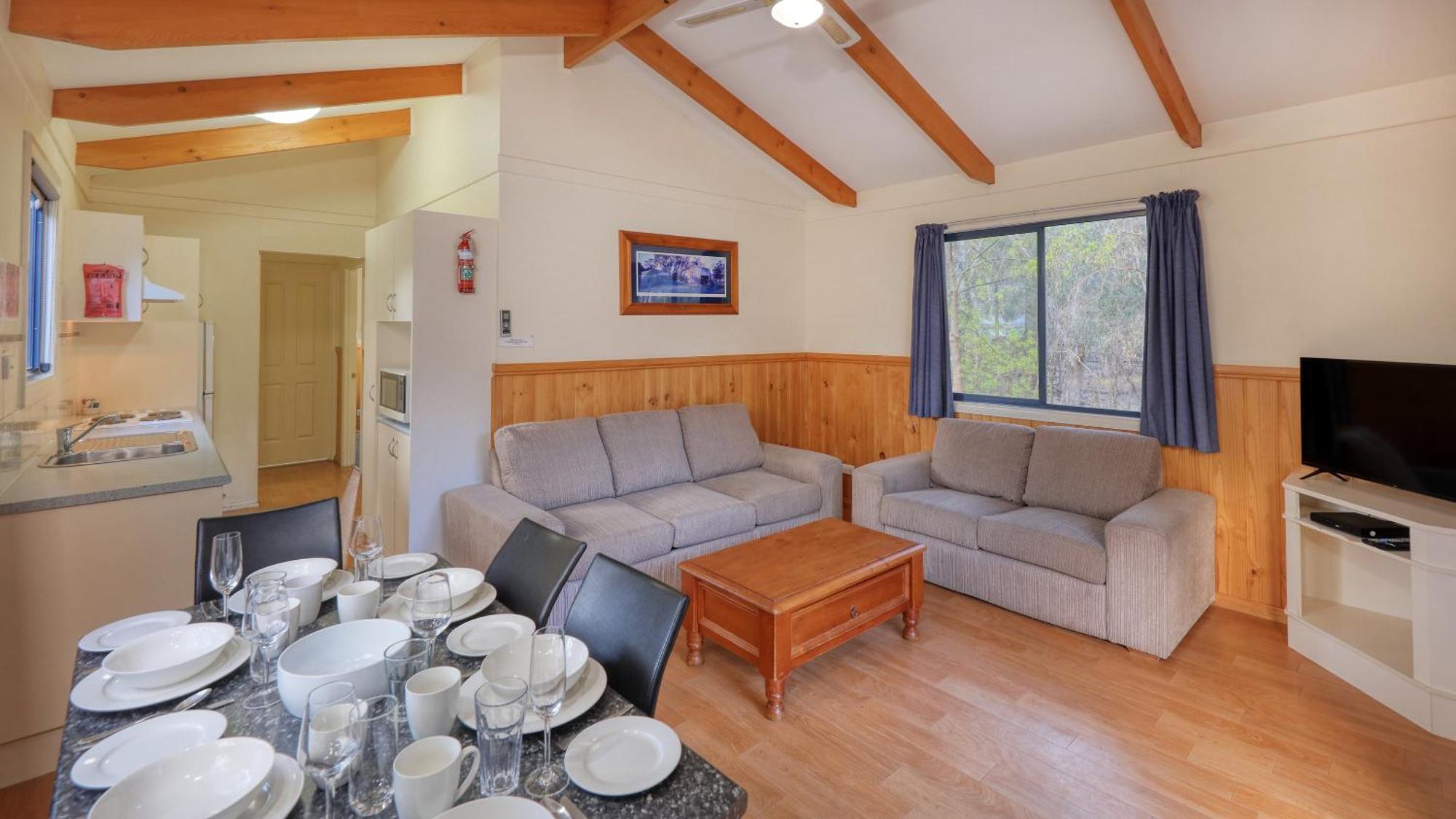 Deniliquin Riverside Caravan Park Exterior photo